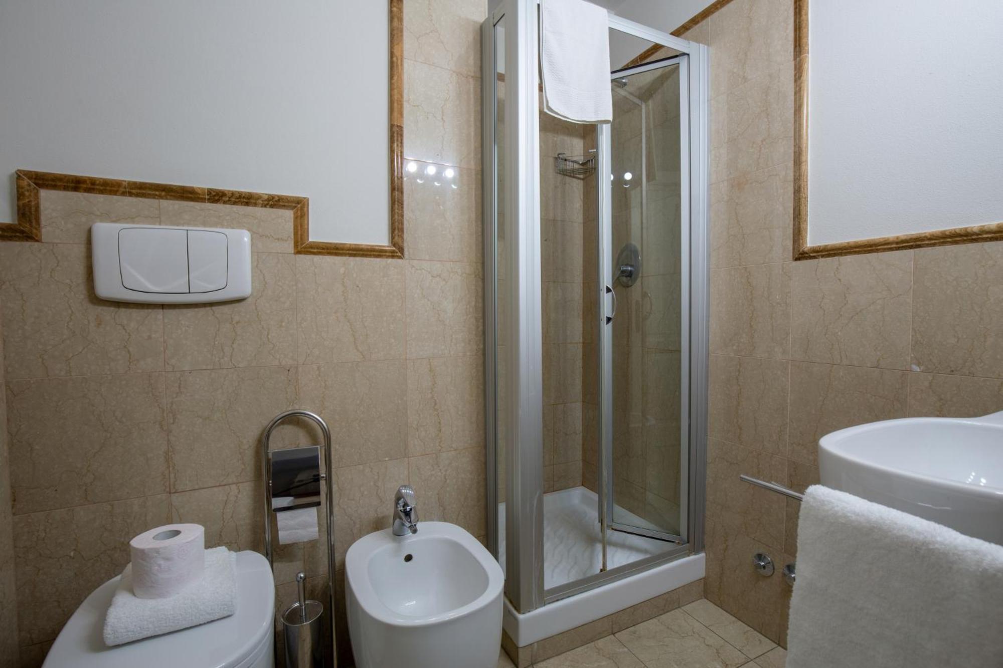 Ferienwohnung Rondinelli Charme Prestige Florenz Exterior foto