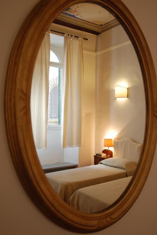 Ferienwohnung Rondinelli Charme Prestige Florenz Exterior foto